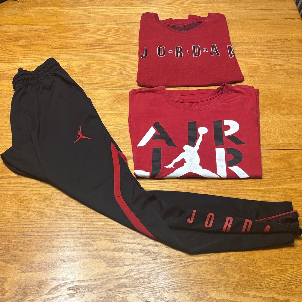 3 piece Jordan outfit Jordan Red Graphic Crewneck Trio with Black Red Logo Pants - Picture 3 of 9